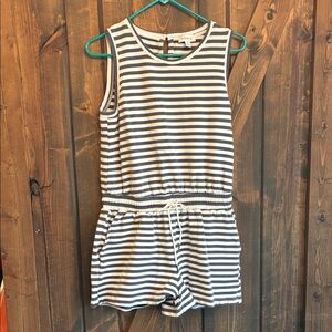 Evereve charcoal & White Sleeveless Striped Drawstring Romper shorts M